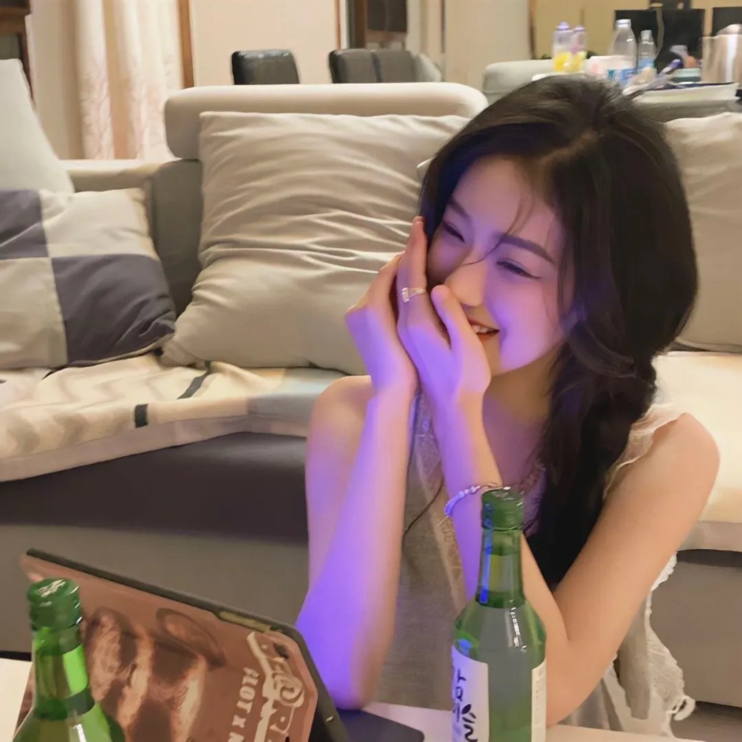 剧组工作人员被曝片场闹不和，一个月片场画面流出